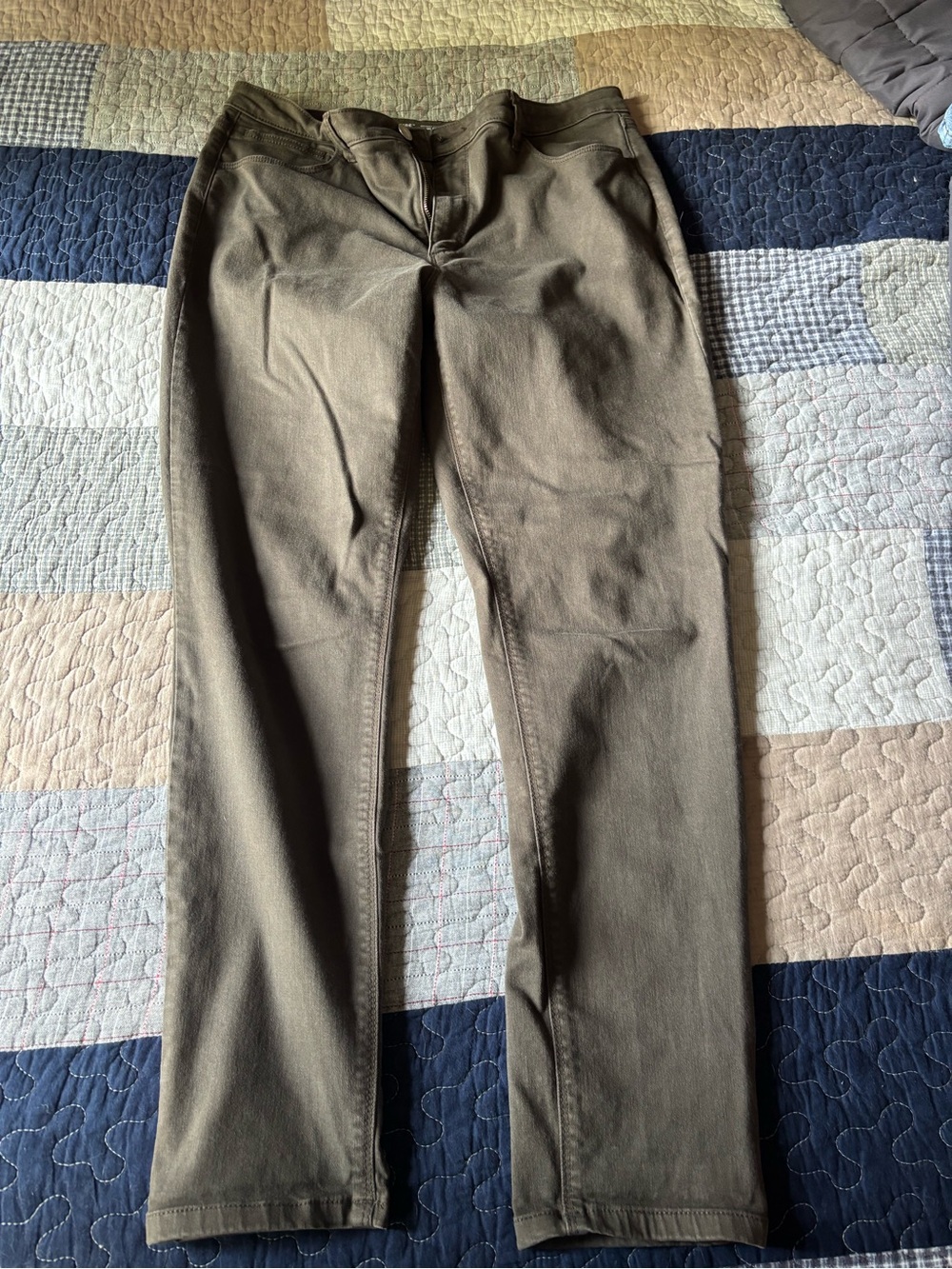 Reitmans Olive Green Chinos for women’s